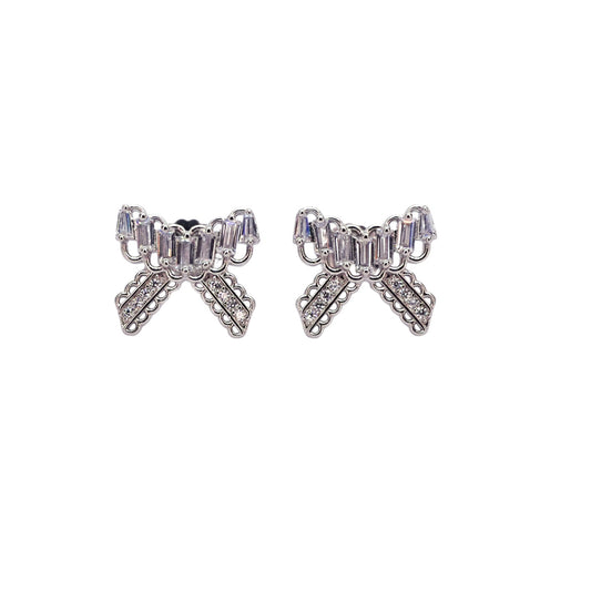 Cute Bow shaped sterling silver earring