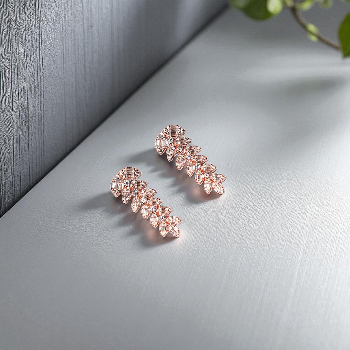 Cluster of petals Rose gold earring