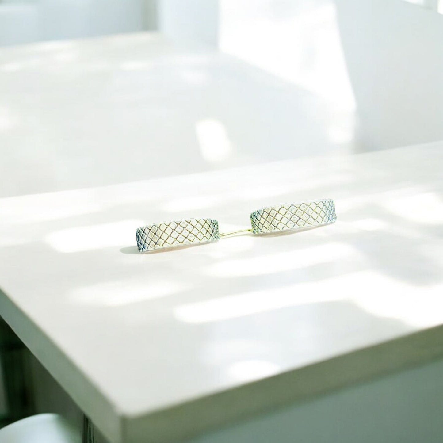 Oxidised sleek beaded toe ring