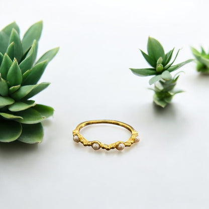 Mini Pearl ring