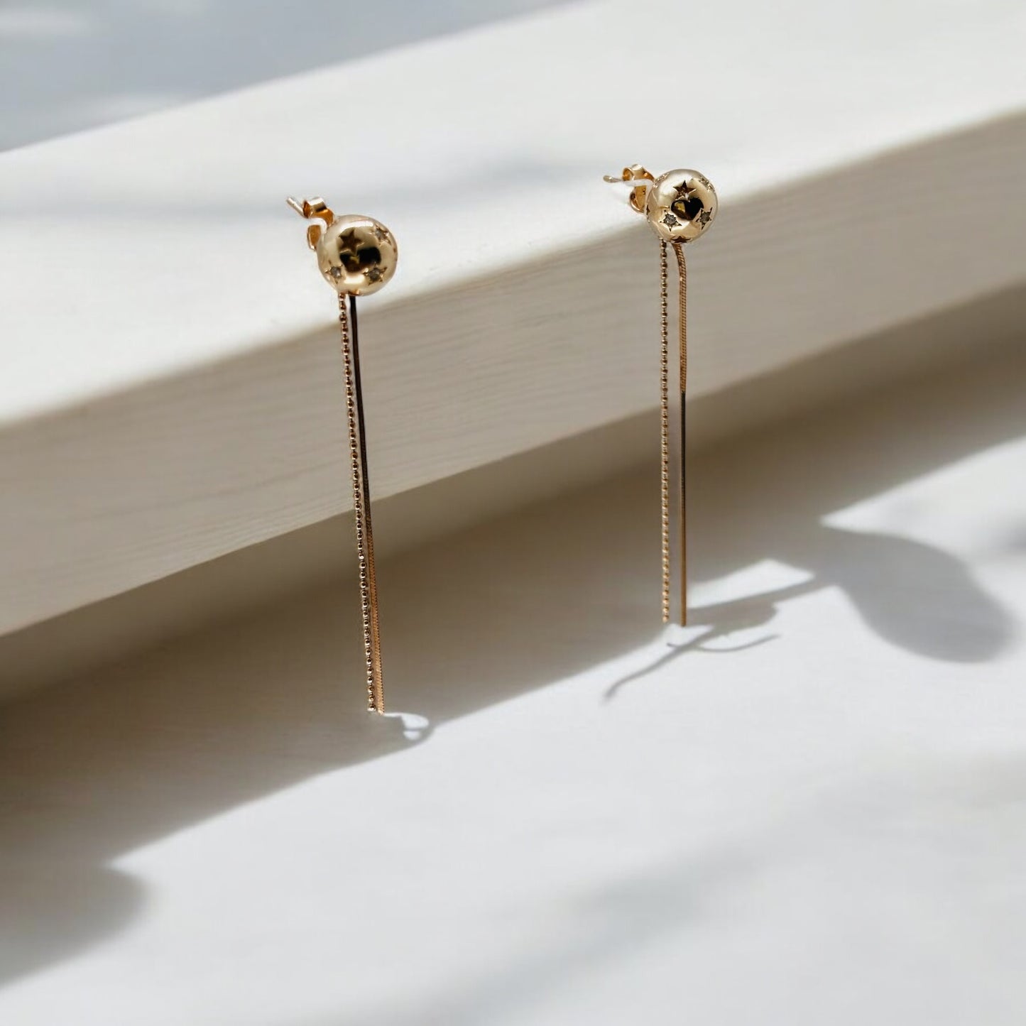 Hanging drop earring in rose gold