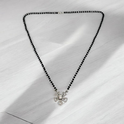 Sparking solitaire locket Mangalsutra