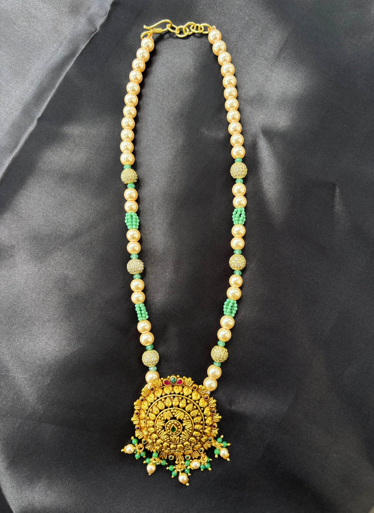 Royal silver temple jewelery set