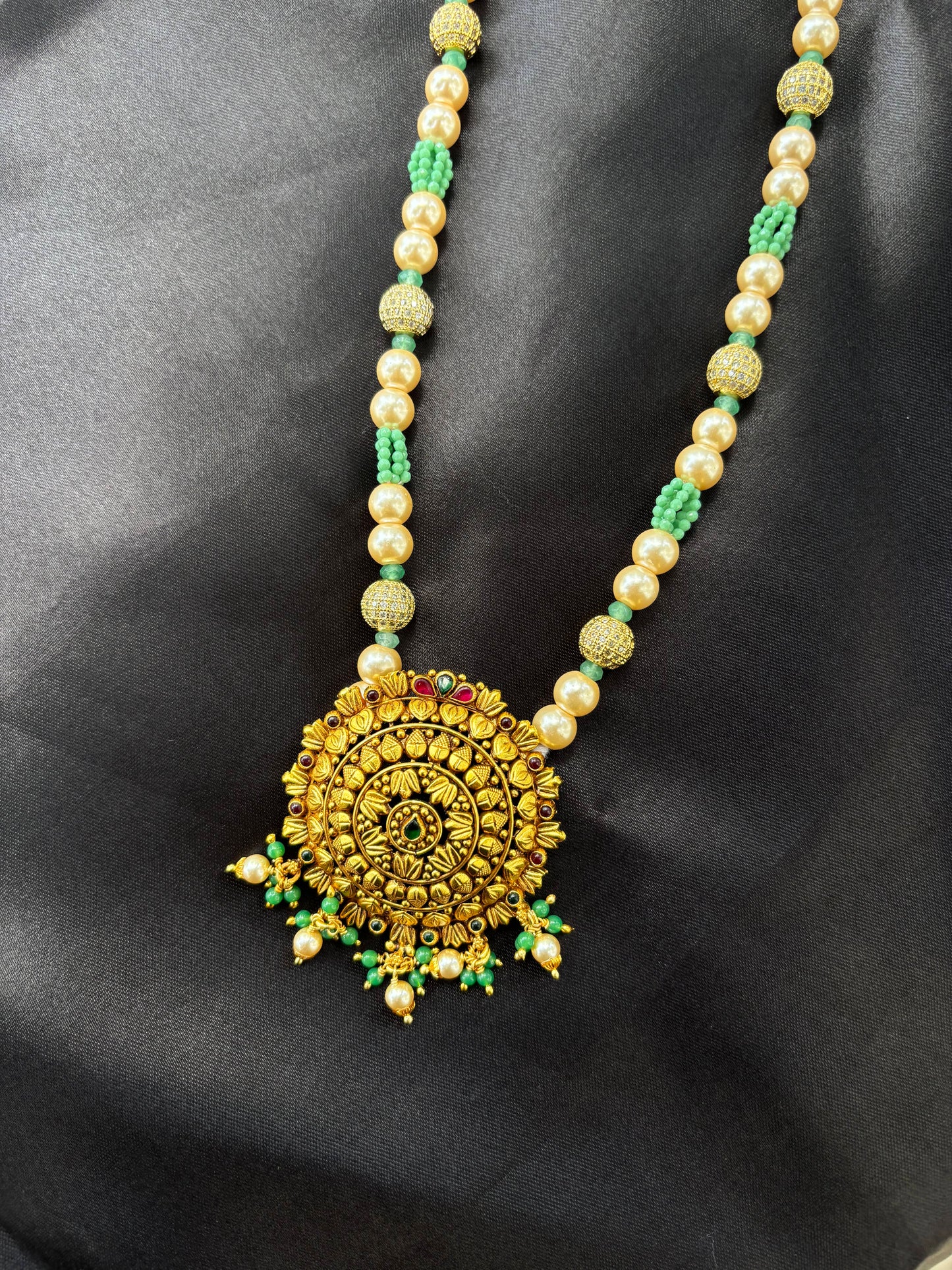Royal silver temple jewelery set