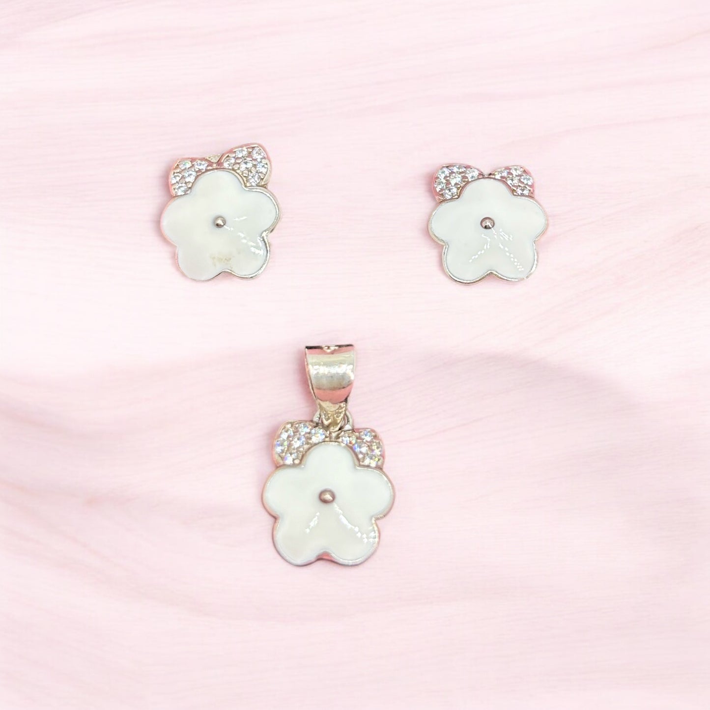 Floral enamel Pendant Set