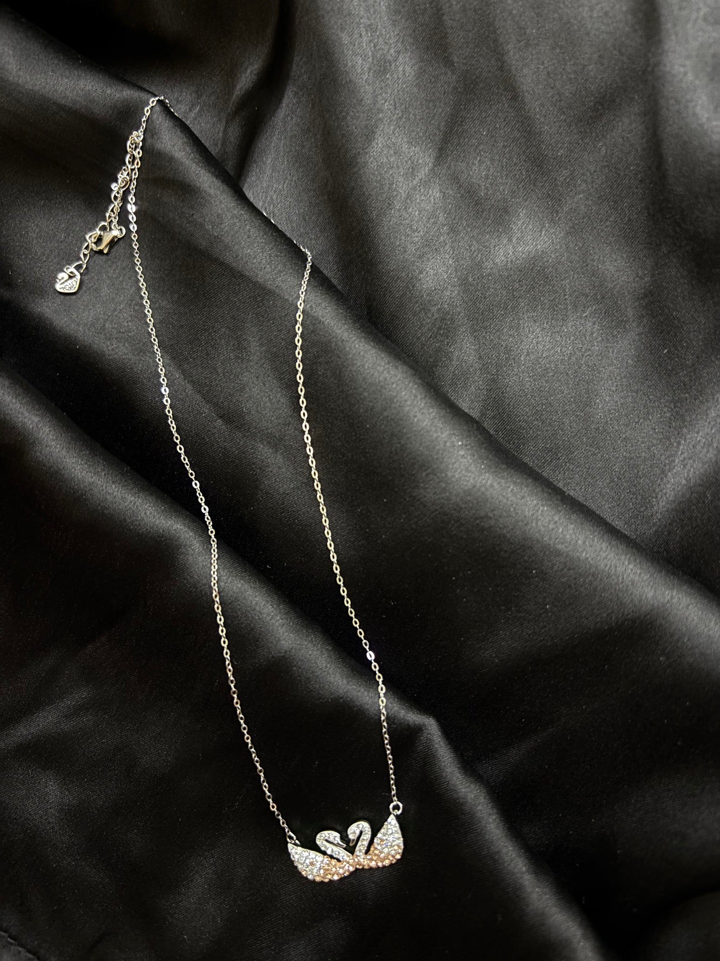 First date Swan Silver chain set