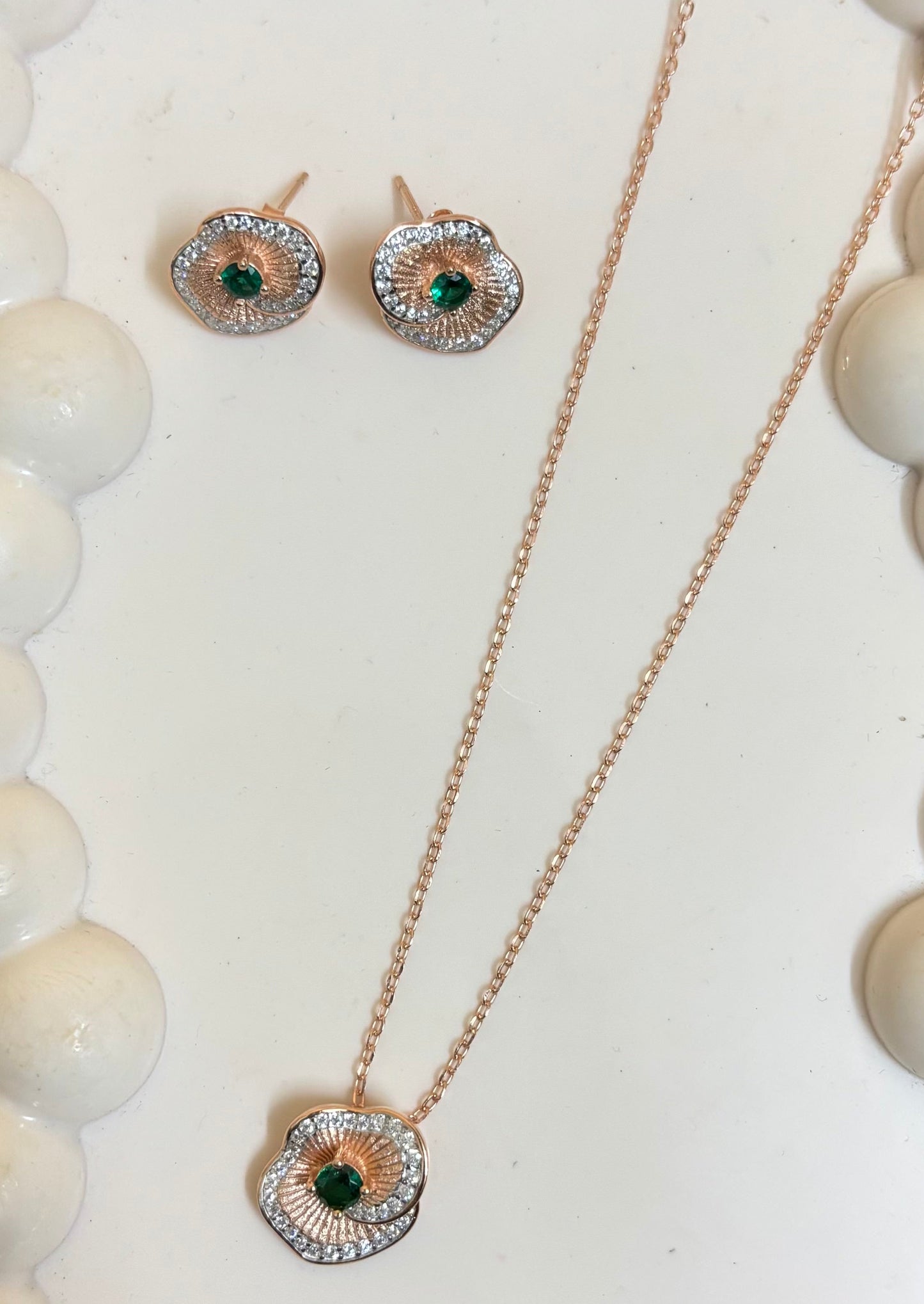 Rose Gold Minimal Silver Pendant Set