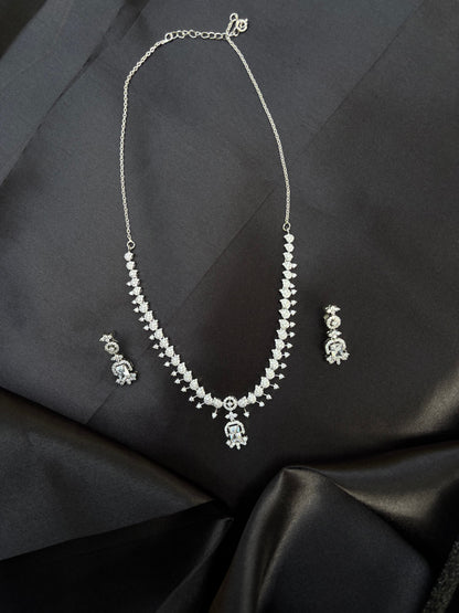 Sparkling Silver Necklace Set