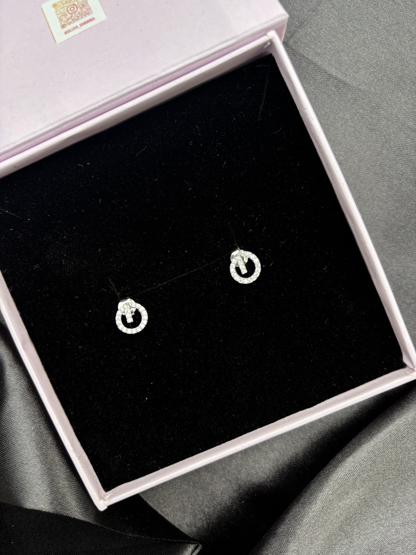 Minimal Sparkling Silver Necklace set