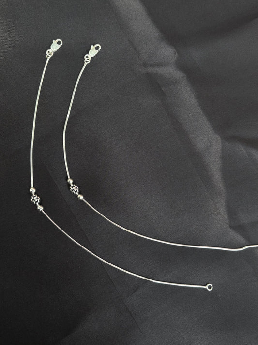 Interlink minimal oxidised 925 anklet