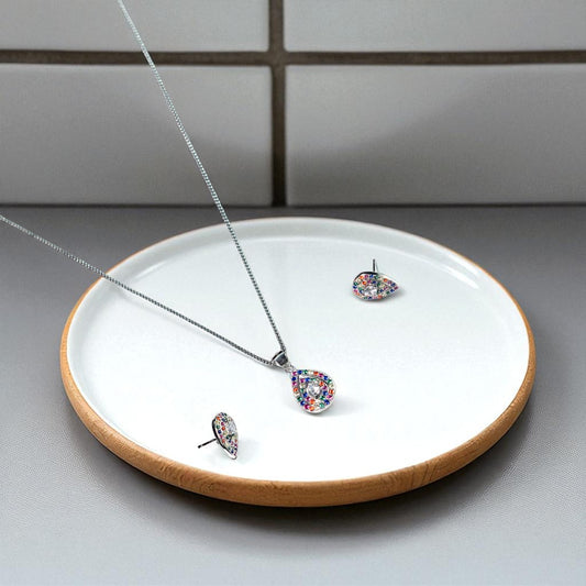 Multi tone tear drop pendant set