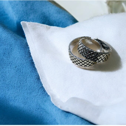 Oxidised Comfy Toe ring