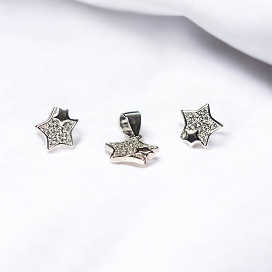 Star-shaped silver jewelry set on a white background