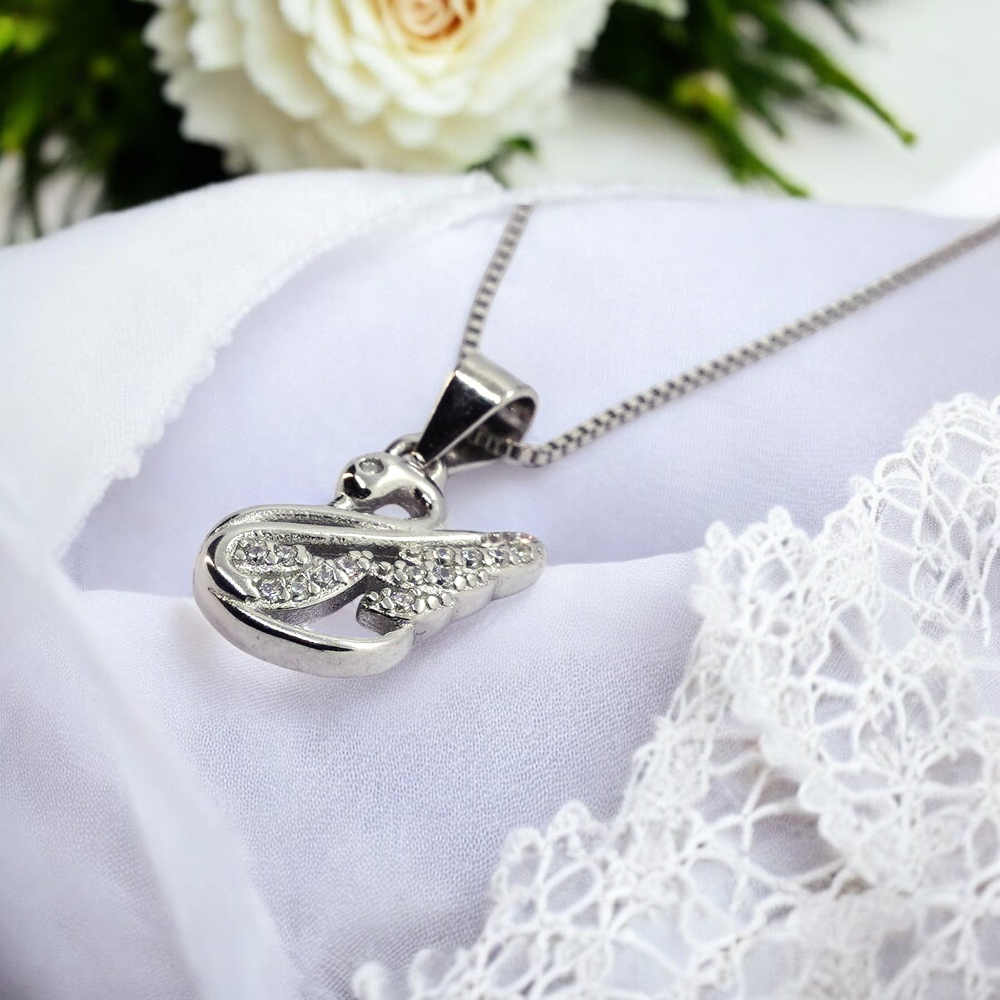 Silver Swan Pendent with Chain