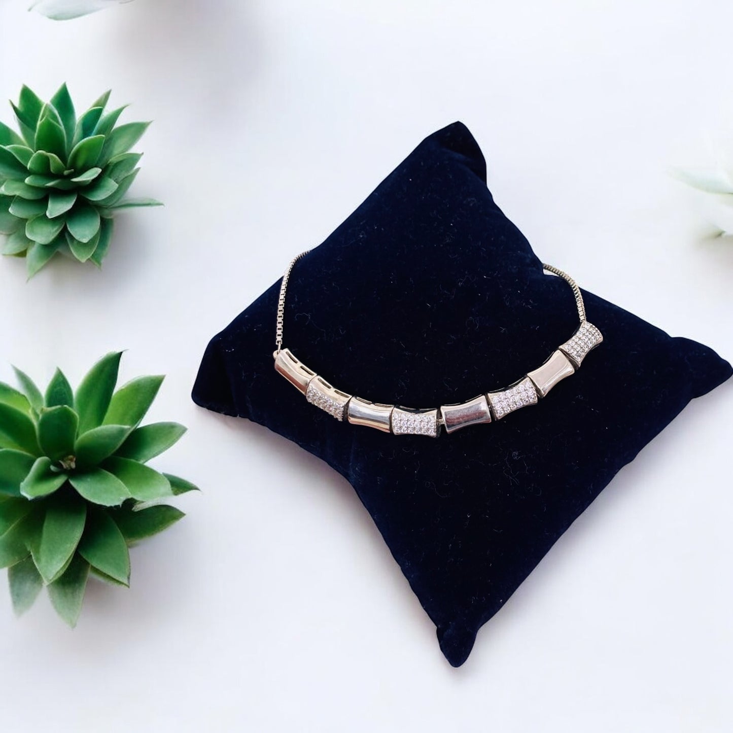 Solid Link Royal Bracelet