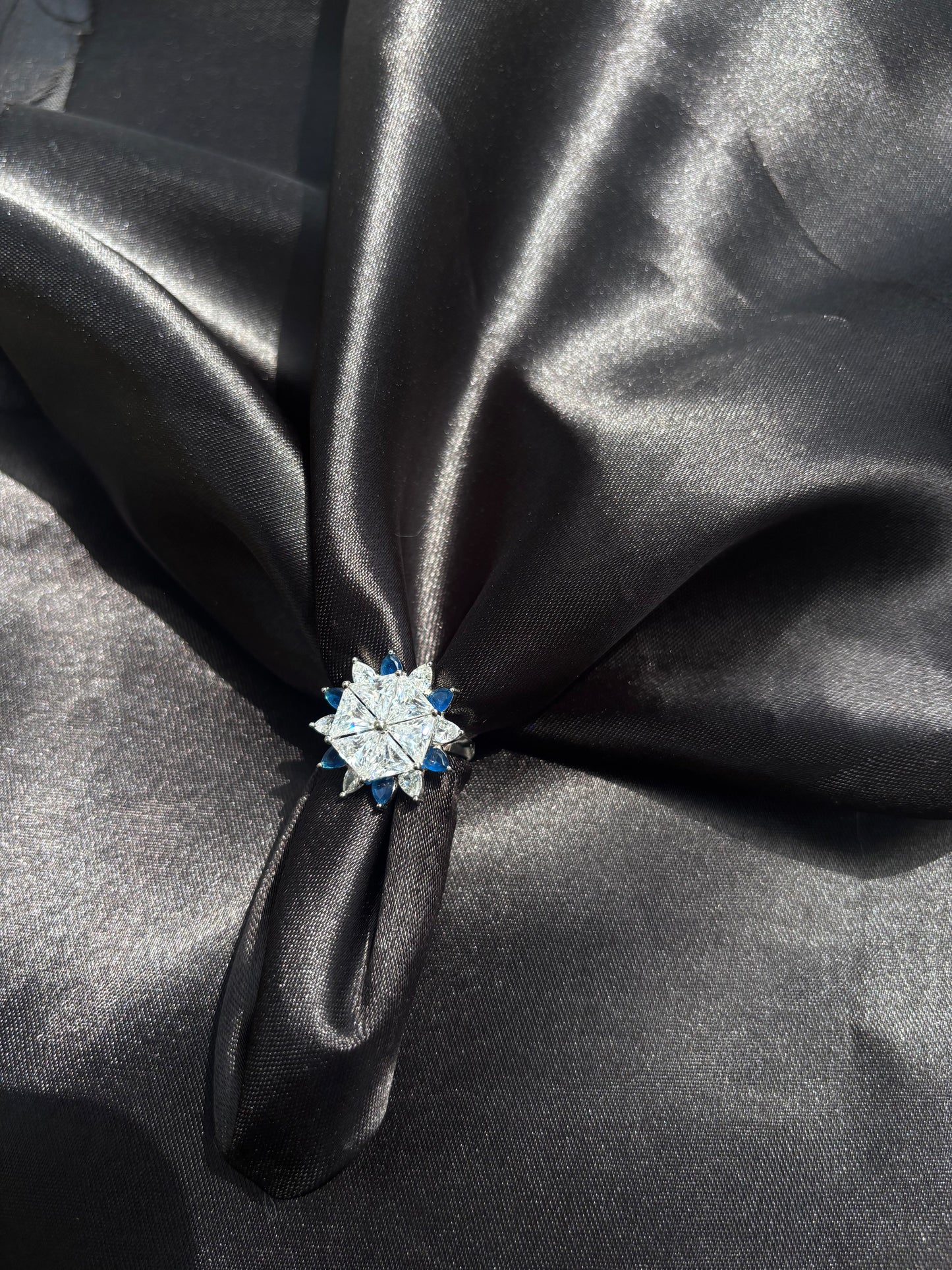 Solitaire Star Cocktail adjustable ring