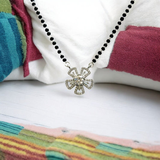 Sparking solitaire locket Mangalsutra