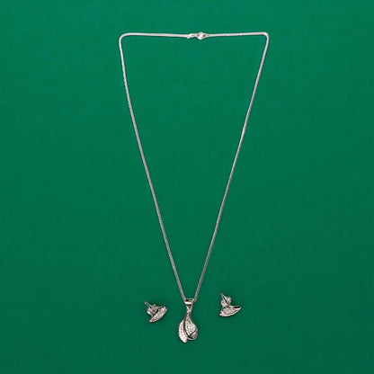 Symphony of heart Pendant Set